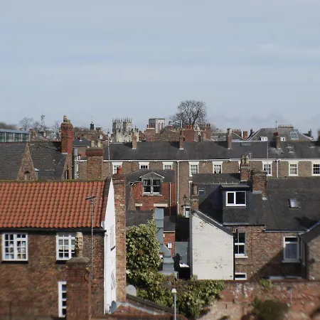 Mcmillan House Studio York